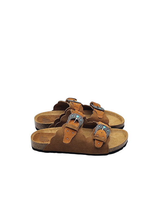 TAJI Buckle Wave Suede